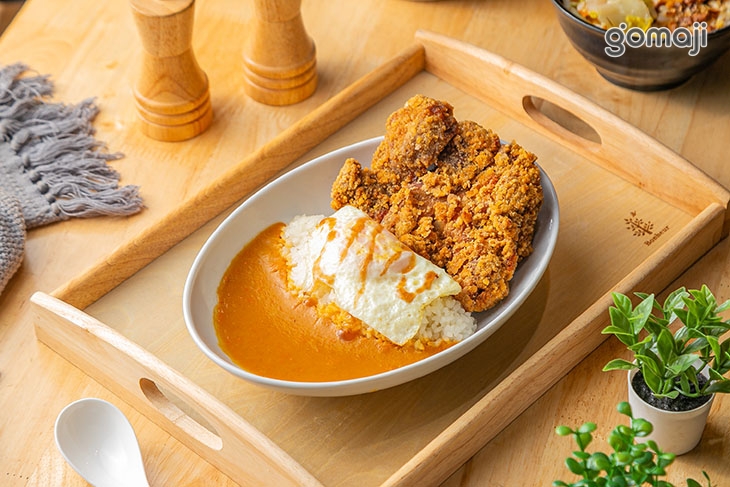 炸雞腿咖哩飯