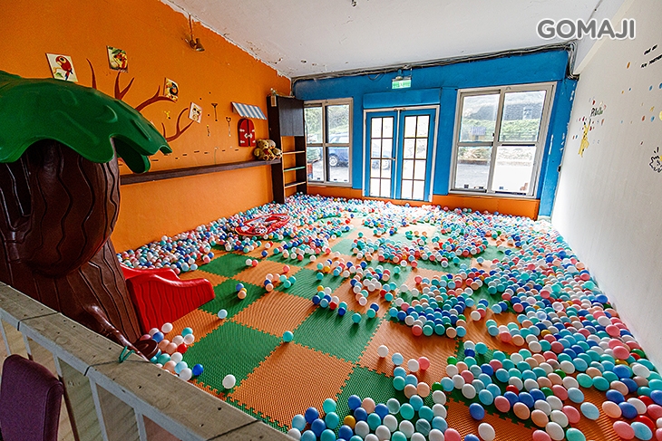 伊莉莎海灘咖啡館