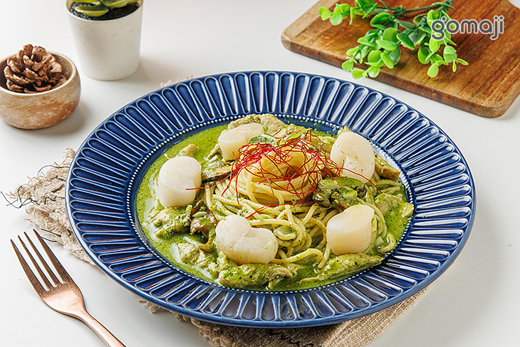 青醬雞柳佐干貝義大利麵