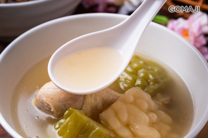鳳梨苦瓜雞湯