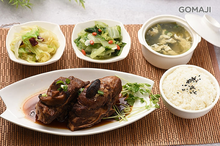 香滷梅花肉骨飯