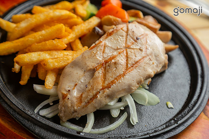 香料雞胸8盎司