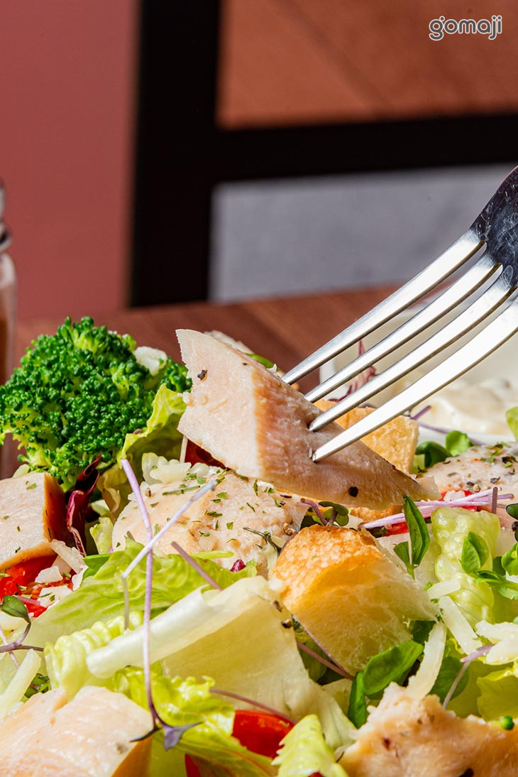 香草舒肥雞凱薩沙拉