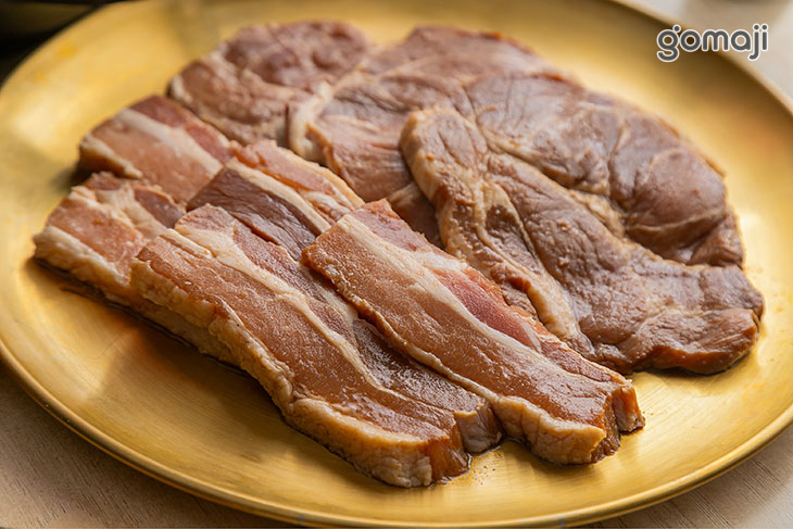 水梨秘醬醃豬梅花二人份 / 嚴選厚片牛排二人份