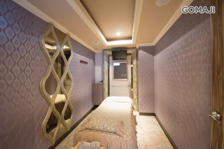 嘉年華美容足體館