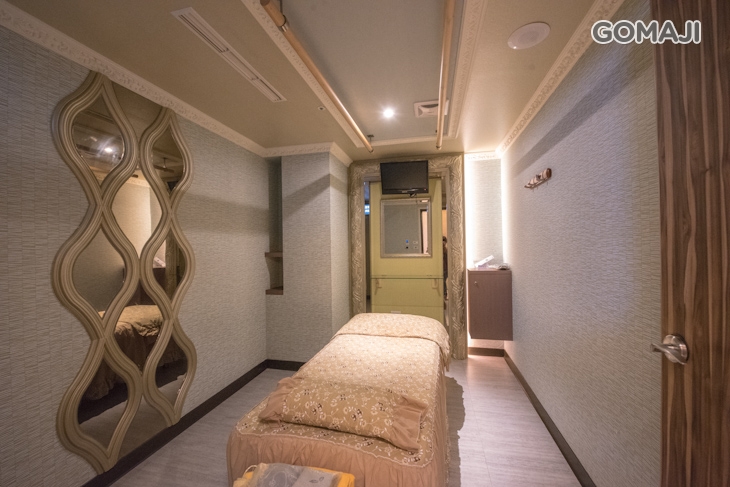 嘉年華美容足體館