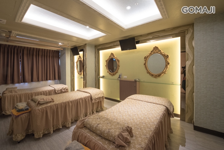 嘉年華美容足體館