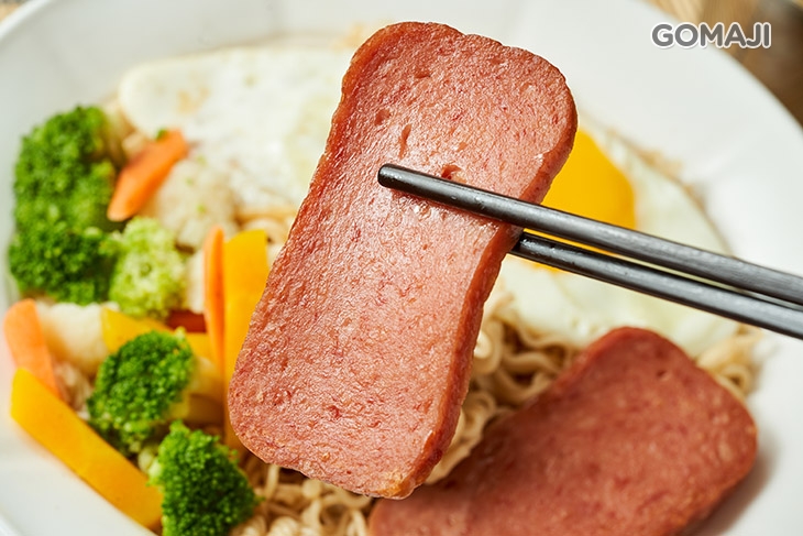 餐肉旦出前一丁