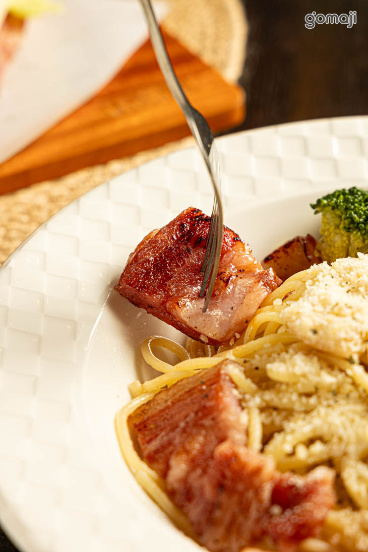 厚切培根蒜片義大利麵