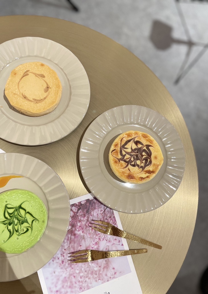 (都是)起士蛋糕