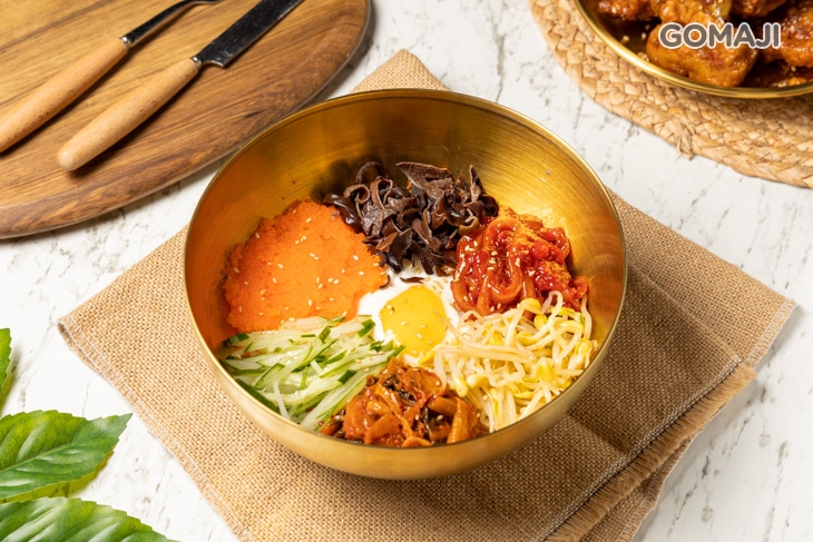 辣醃魷魚泡菜拌飯