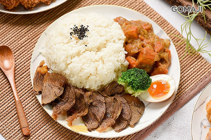 嫩牛肉咖哩