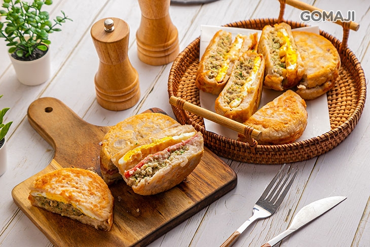 全是柴蔥蛋肉堡