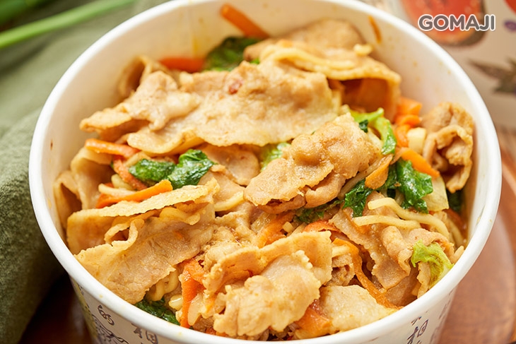 白肉炒麵(咖哩)