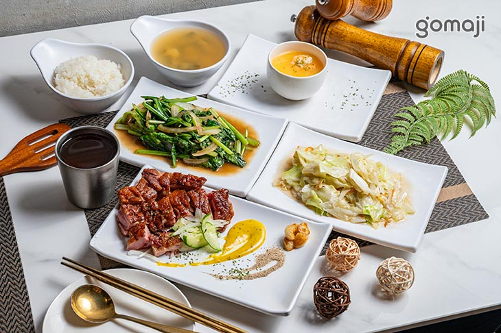 櫻桃鴨腿排(附高麗菜、在地季節蔬菜)套餐均送蒸蛋一份