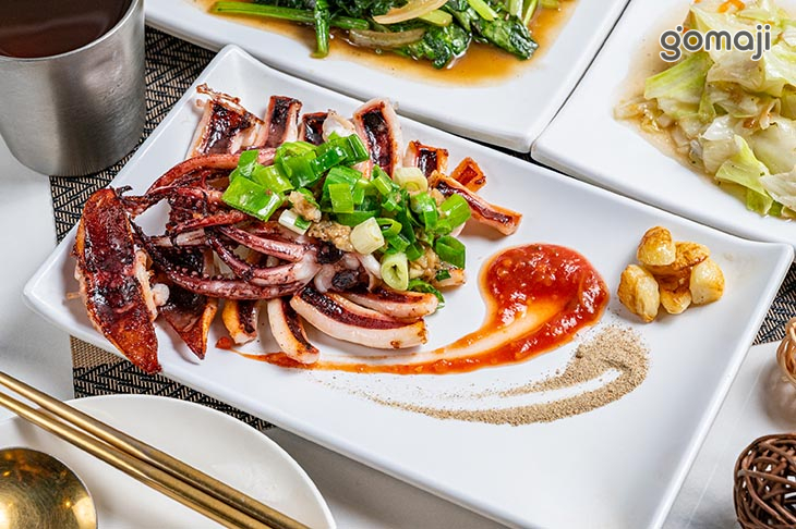 蔥蒜爆炒香煎透抽(附高麗菜、在地季節蔬菜)套餐均送蒸蛋一份