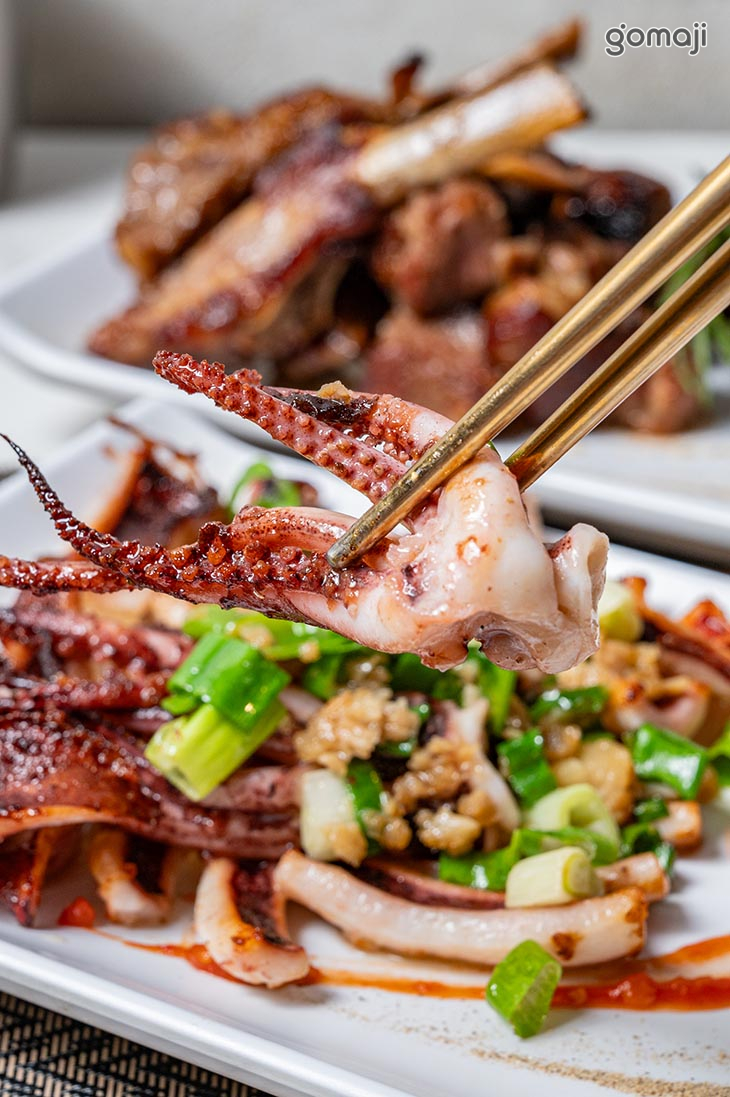 蔥蒜爆炒香煎透抽(附高麗菜、在地季節蔬菜)套餐均送蒸蛋一份