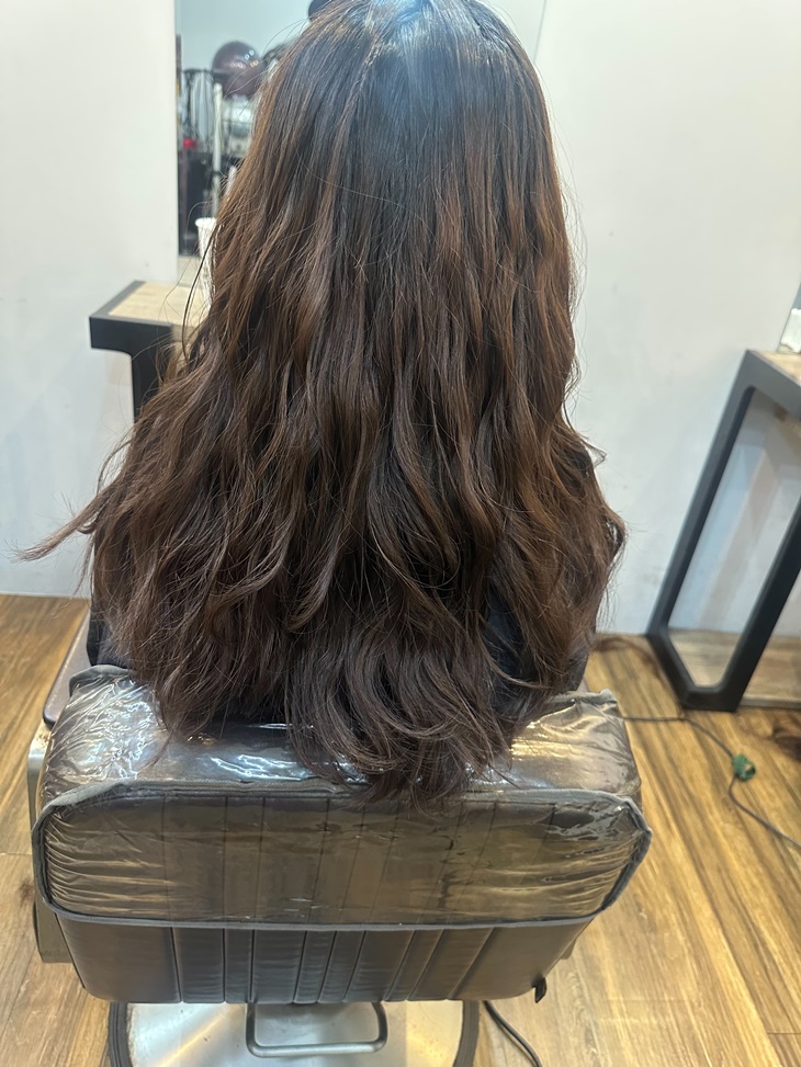 B.雙十二限定-百變造型兼顧質感：溫塑燙/縮毛矯正燙 二選一​(不限髮長)