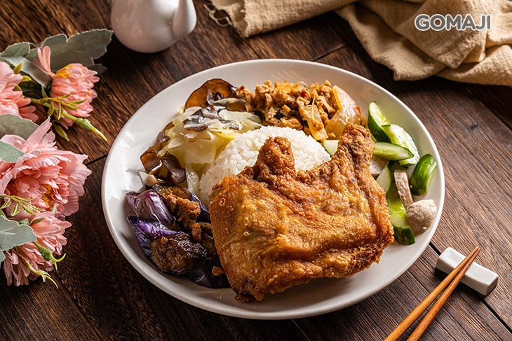  炸雞腿飯