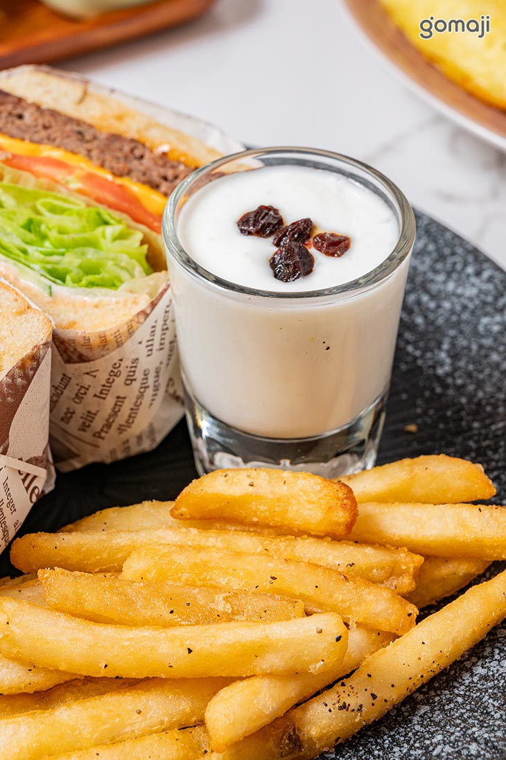 牛肉漢堡排巧巴達拼盤