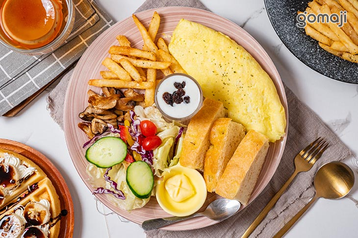 歐文蛋捲早餐盤