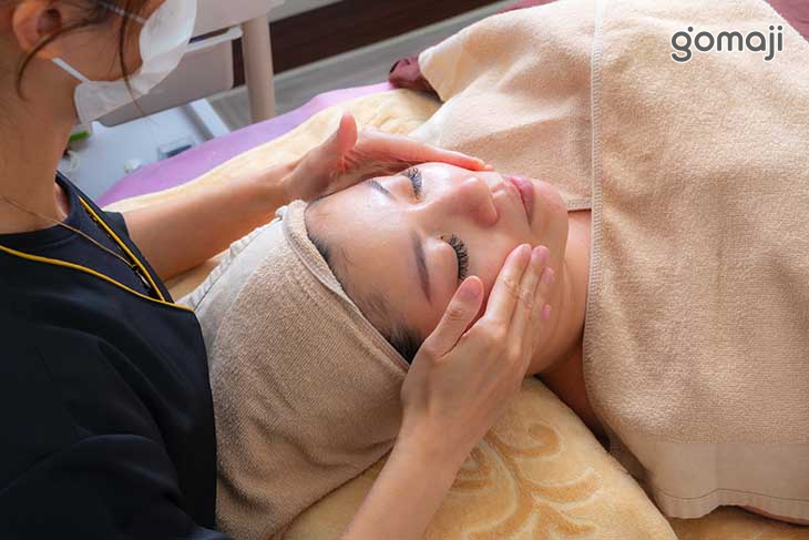 臉部活絡循環按摩