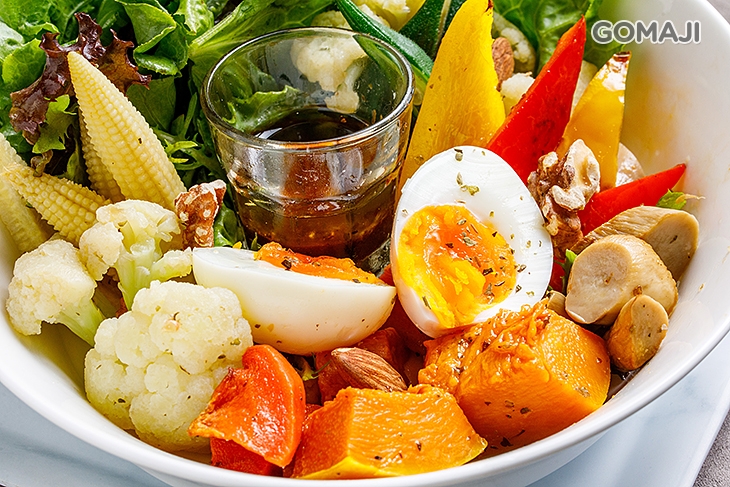 紅酒油醋時令溫沙拉