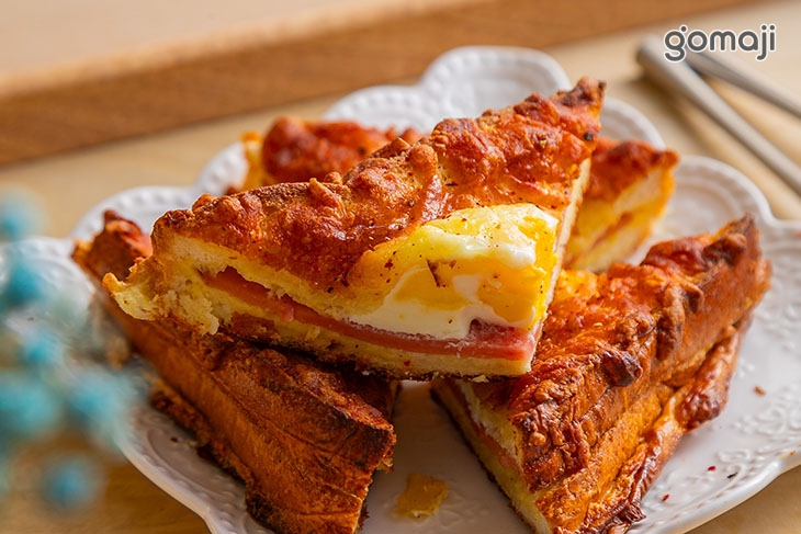 簡單又美味的火腿焗烤蛋吐司
