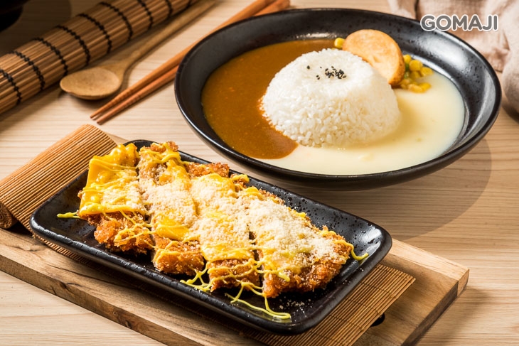 招牌起司里脊豬排飯＆雙醬咖喱