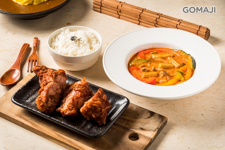 去骨雞腿排泰式紅咖哩（附白飯）