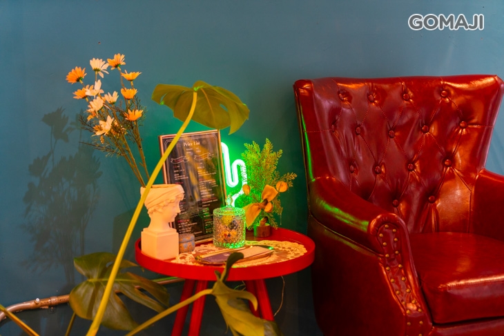 Shiny hair & Beauty salon