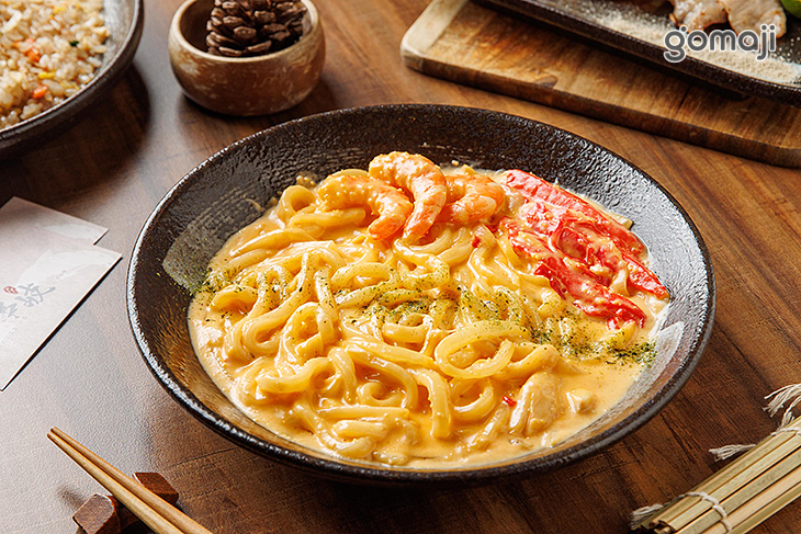 白醬海鮮烏龍麵