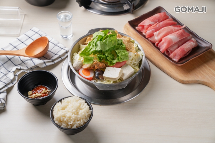 珍味豬肉鍋 + 白飯一碗