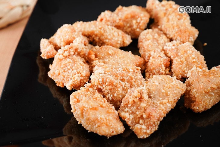 麻辣火鍋+五花牛+泡麵+鹹酥雞一份