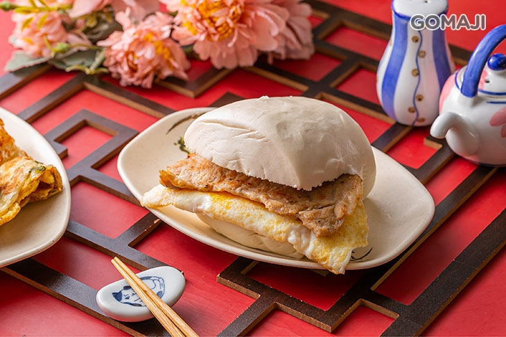 饅頭豬排蛋