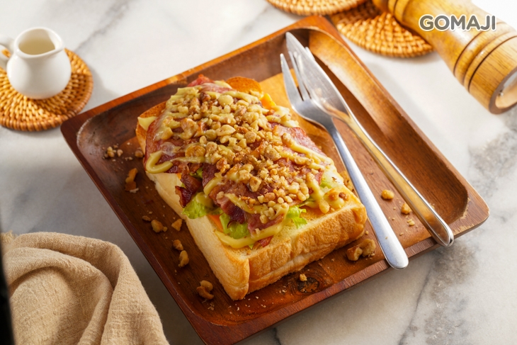 核桃煙燻培根吐司