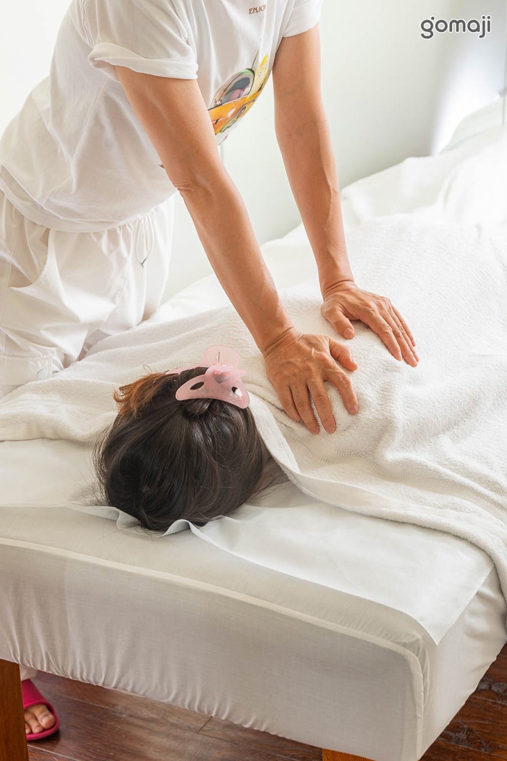 全背疲勞緩解經絡指壓