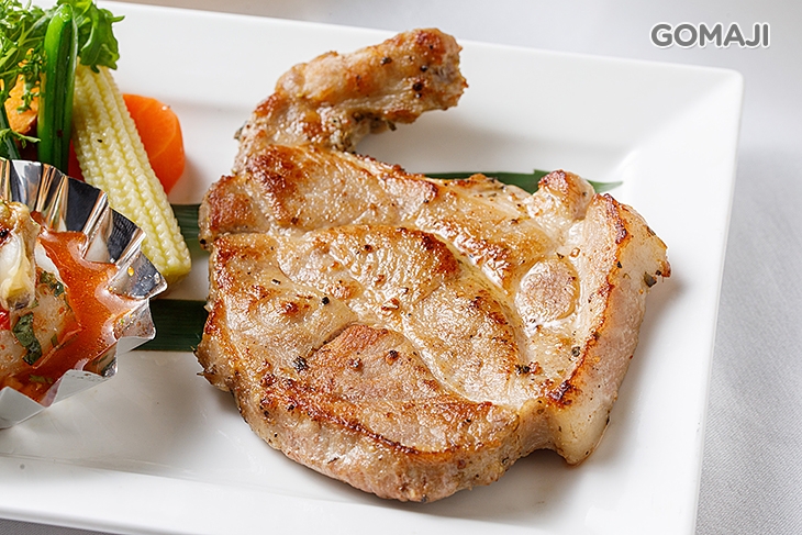 嫩煎豬排/泰式魴魚卷/黃金脆皮雞排