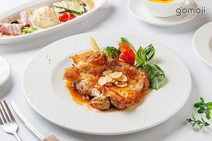 脆皮蒜香雞腿排