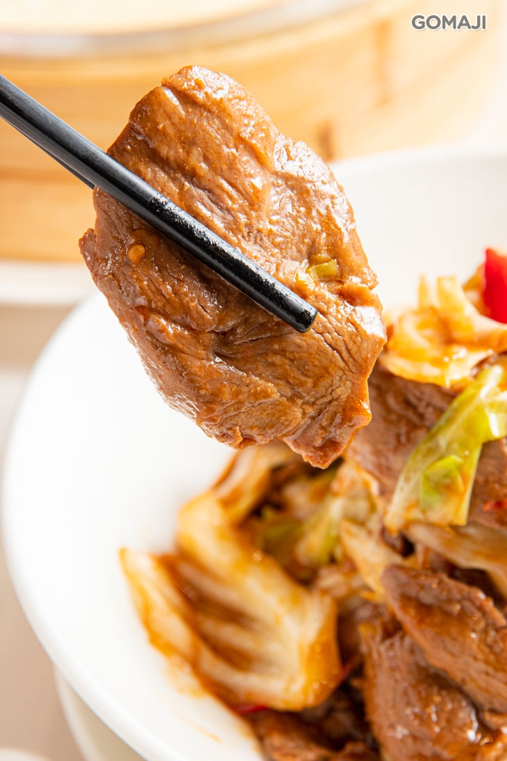 鴨肉片炒高麗菜