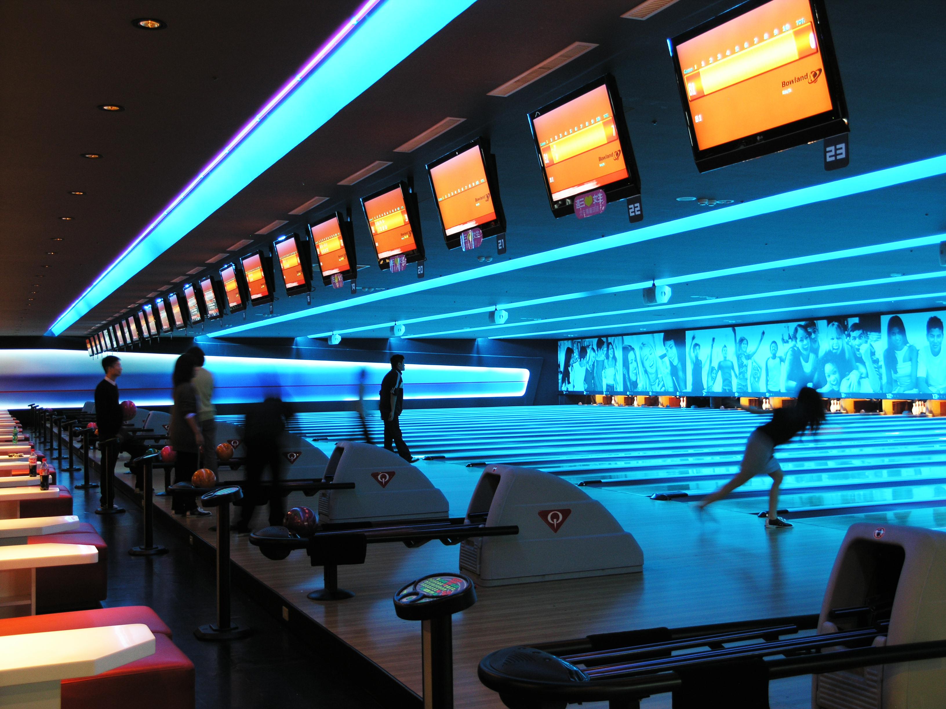 只要169元起,即可享有最高价值540元【大鲁阁保龄球馆】a.