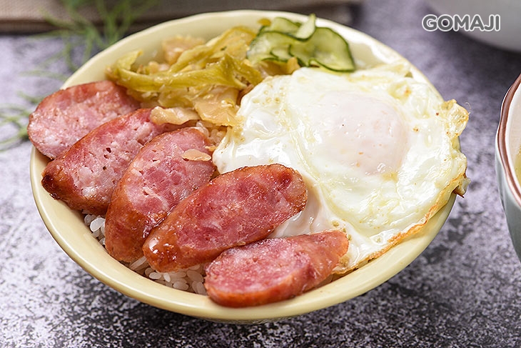 高粱酒香腸飯