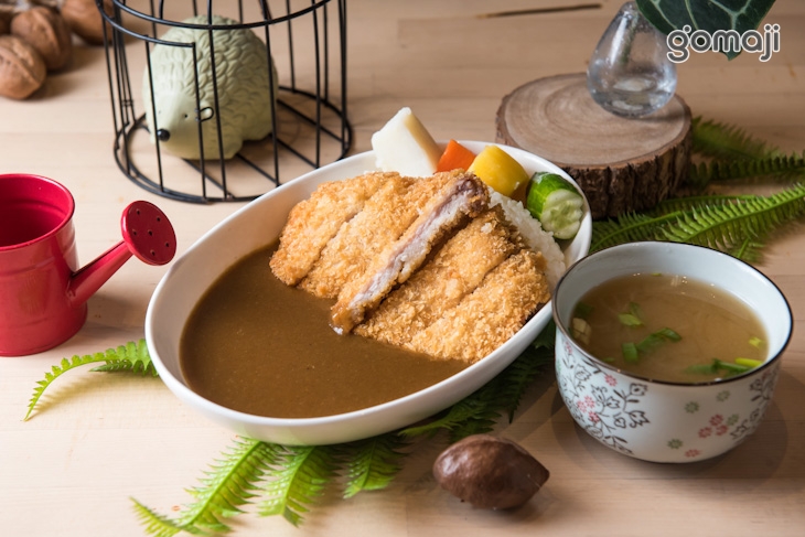 日式炸豬排咖哩飯