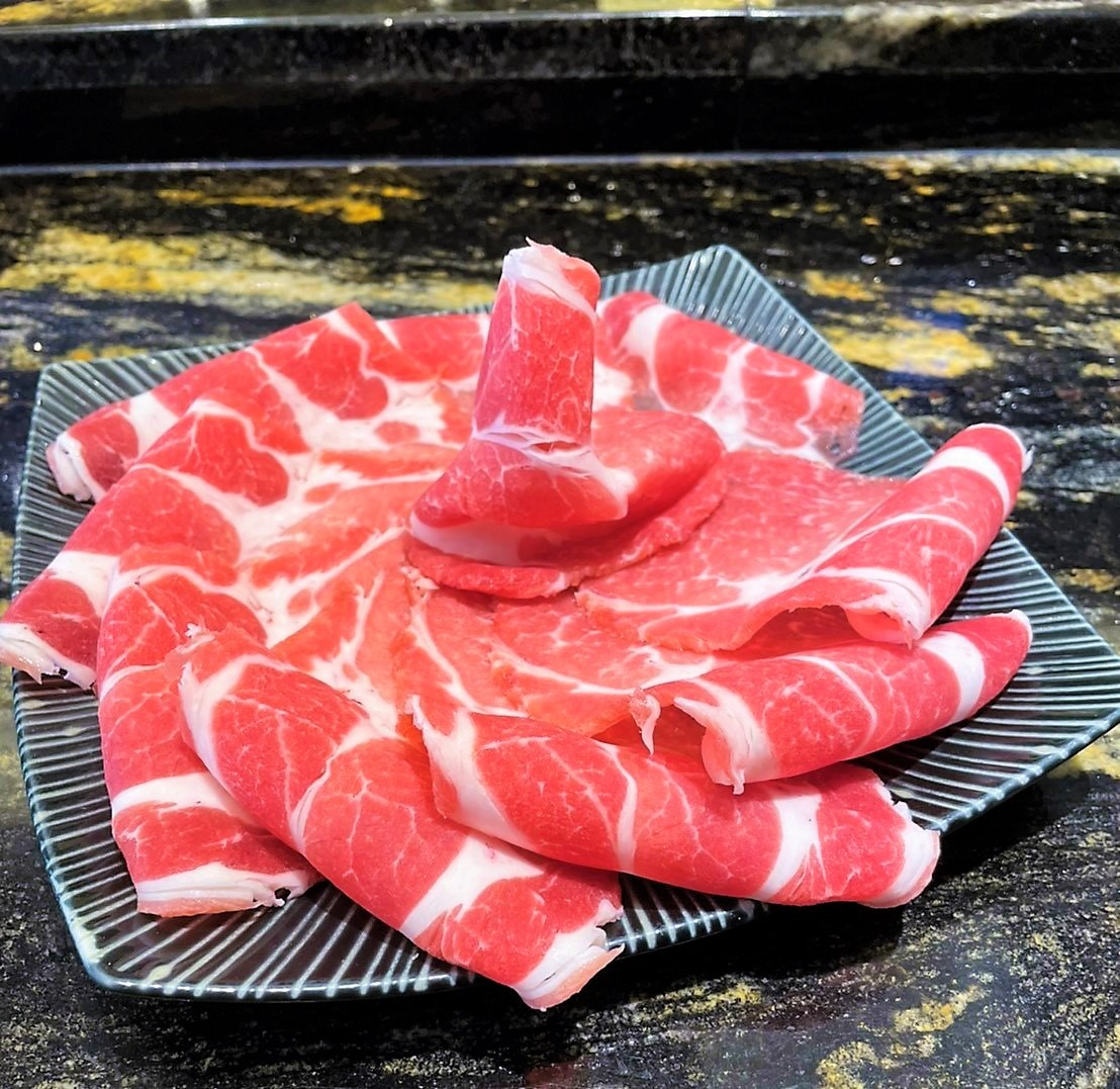 頂級霜降黑毛豬