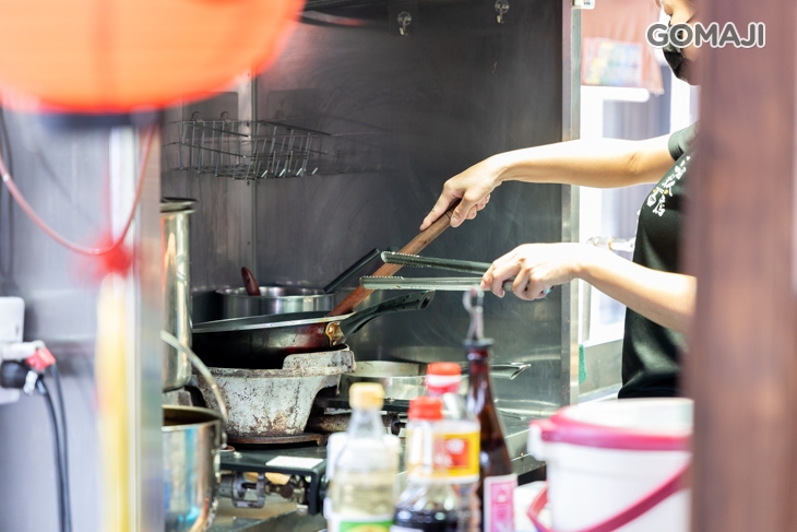 三個女人の擔仔麵