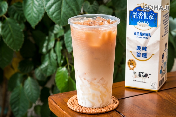 椰果鮮奶茶