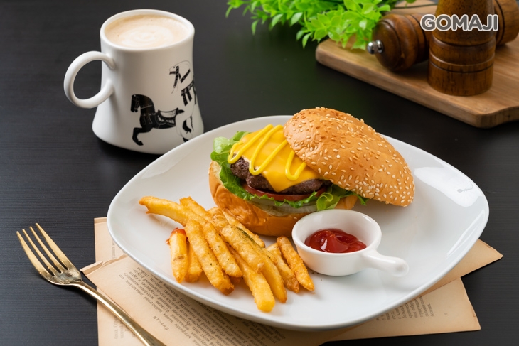 超厚牛肉漢堡套餐 