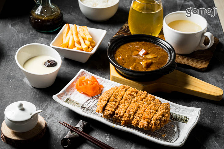 咖哩炸沙朗牛排