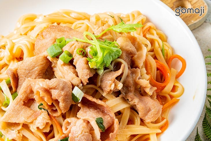 炒豬肉河粉