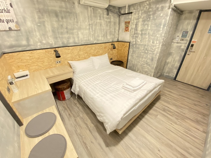 雙人房(一大床) 